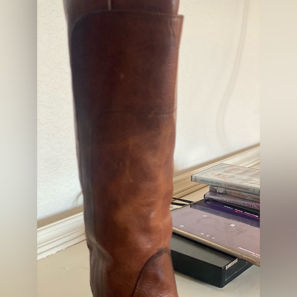 Frye Paige Tall Riding Boots pre owned still in
good condition - Picture 7 of 9